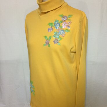 【手描き擦り込みアート】からし地色タートル花柄【size：L ，綿100％】