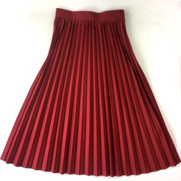 プリーツスカート