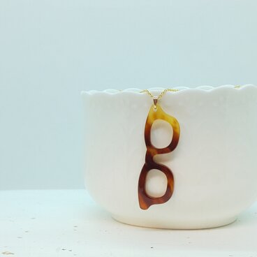 本べっ甲　メガネネックレス