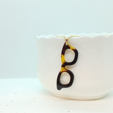 本べっ甲　メガネネックレス