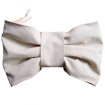 リボンクラッチバッグ／アイボリー