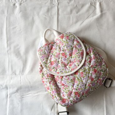 ベビーリュック＊リバティ風の花柄ピンク