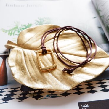 レクタングルフレームトップペンダント　シルバー・１８ｋｇｐ