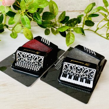 【カスタムオーダー】黒いアコーディオンのマグネット