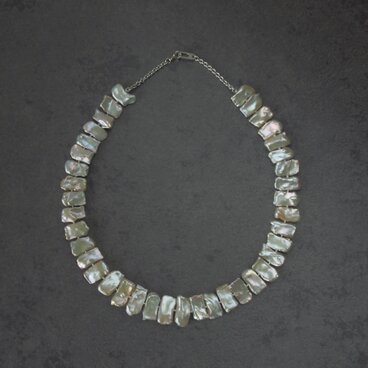 真珠のネックレス