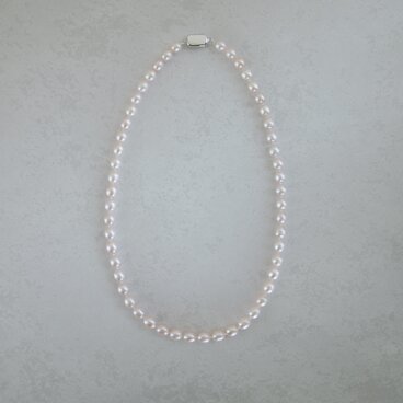 うすもも真珠のネックレス