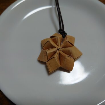 お花のペンダント