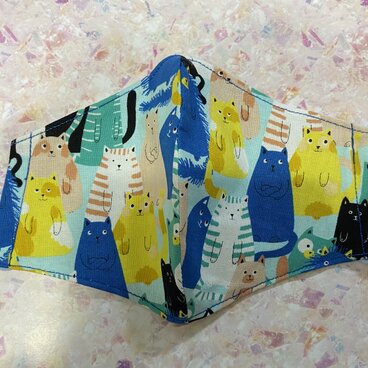ねこ柄・薄地・大人用マスク・手作りマスク・ハンドメイド・・シーチング