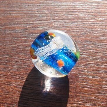 とんぼ玉　海月　 blue sea　20