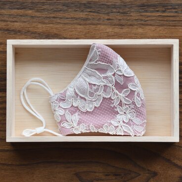 フランス製リバーレース×リネンのエレガントなレイヤード 立体布マスク(女性用ふつう)