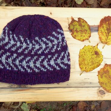 アイスランドスタイルの編み込み帽子 / Purple×Light Grey（パープル×ライトグレイ）