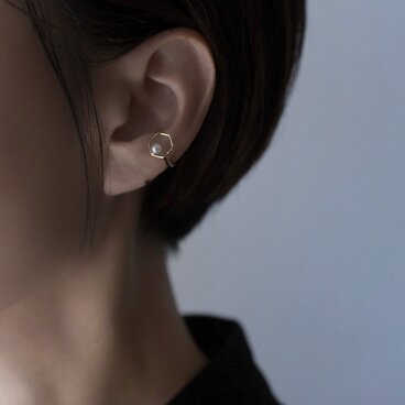 hexagonal akoyapearl イヤカフ