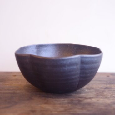 輪花 黒ボウル