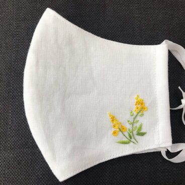 ワンポイント刺繍立体マスク  k