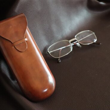メガネケース　/　ブラウン