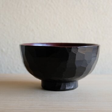 樟・たたき彫り汁椀