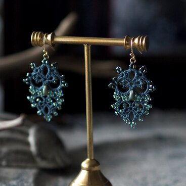 Victorian - peacock -