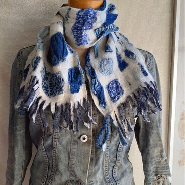 Pattiworkストール　雪の日のしろ 藍染め<インド綿ブロックプリント羊毛フェルト インディゴ >