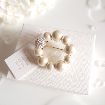 華やかクリスタルボールとコットンパール＊ブローチコサージュ