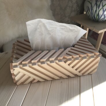 ティッシュボックス