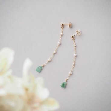 [ écrin ] エメラルド / 淡水パール　ロング・ステーションピアス（ 天然石/K14gf ）