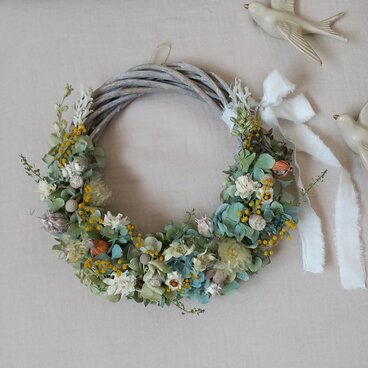 ドライアジサイとミモザのwreath (プリザーブドフラワードライフラワーグリーン　アンティーク ギフト)