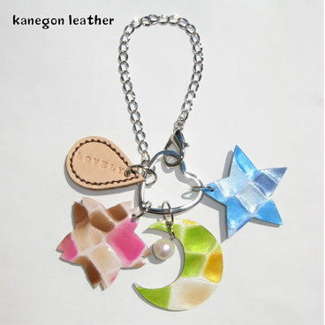 名入れ無料　本革キーホルダー・バッグチャーム『桜　星　月　しずく』淡水真珠