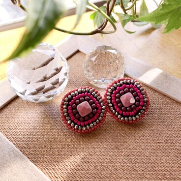 サークルスタッドピアス【ルナ】レッド