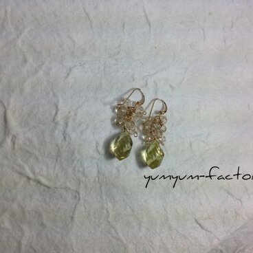 レモンクォーツとシャンパンカラークォーツのピアス