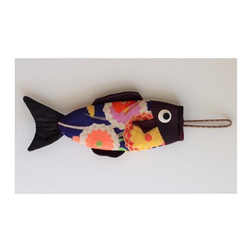 古布で作った　青鯉