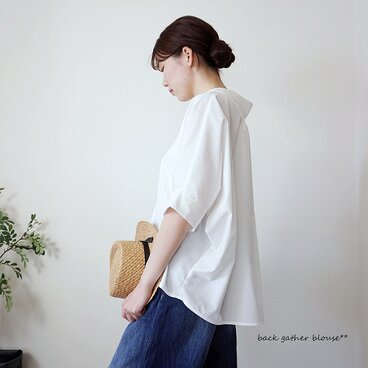バックギャザーブラウス