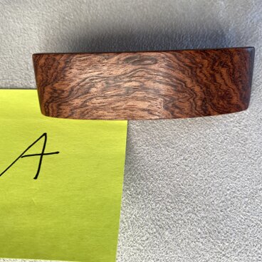 神様の宿る木 ブビンガ の バレッタ A