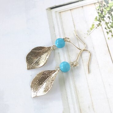 ゴールドリーフ×ターコイズのピアス