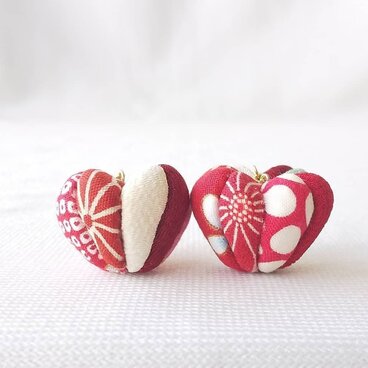 ちいさい愛　ピアス(両耳)