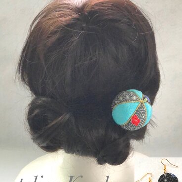 まり玉のちりめんかんざしとピアスセット　青