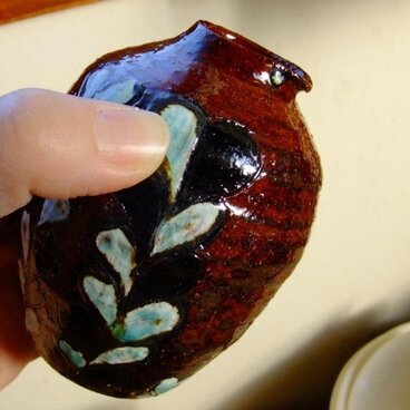 茶色の鳥とっくり