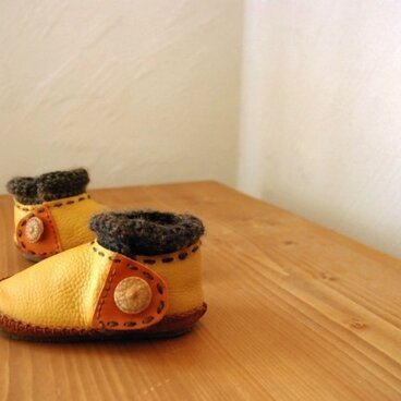 ベビーシューズ　モカシンショート