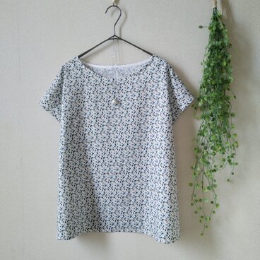 2021／春夏新柄　Neptune  フレンチスリーブブラウス