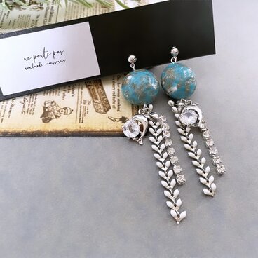 ジルコニアとイルカの夏ピアスorイヤリング