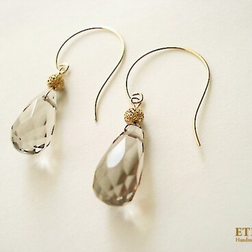 スモーキークォーツのドロップピアス