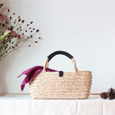 ヘリンボーン編みのかごバッグ【すすき色 × 黒】