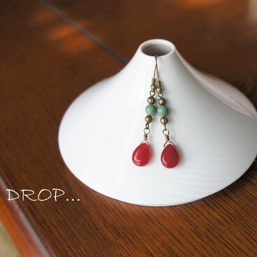 d338-A108【ストレス解消】秋めく色味、レッドジェイド の ピアス(ノンホール他)