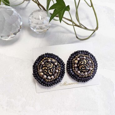 サークルイヤリング【ルナ】ブラック