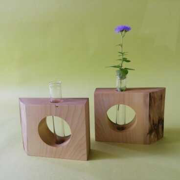 朴木（ほうのき）の一輪挿し