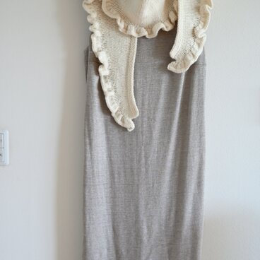 手編み　ウールのショール　マフラー　オフホワイト　malabrigo