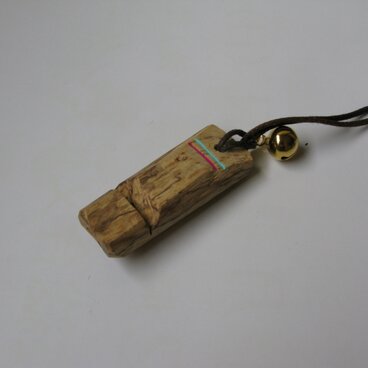 銘木スポルテッド　木の香笛（キノカブエ）キーホルダー