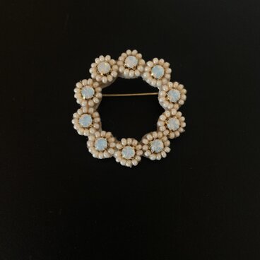 ハナ サークルブローチ