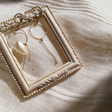 ◆ 天使の羽パールつき・一筆描きのふうせんピアス ◆【 K14GF】