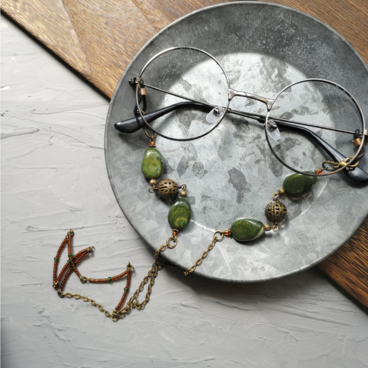 こっくりグリーンのアンティーク風眼鏡コード・マスクストラップ　1100522