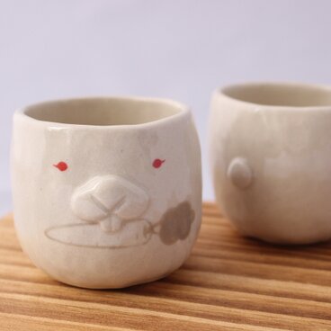 鼻と歯がもっこりウサギほにゃほにゃコップ
